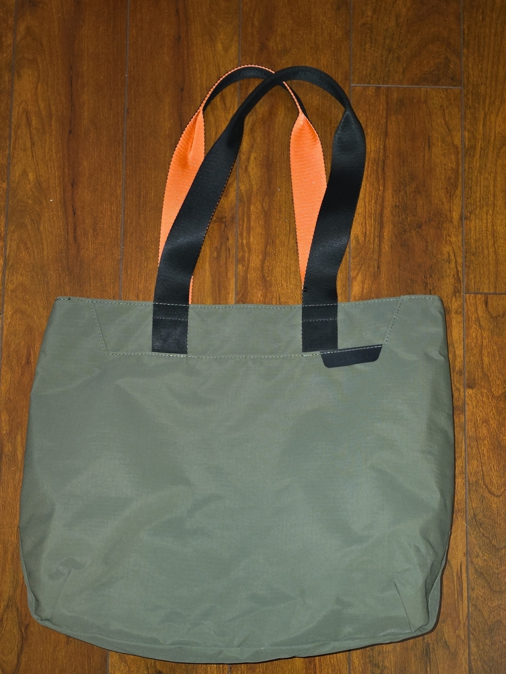 Alpaka Olive Green Tote Bag 14.5L with Contrast Handles